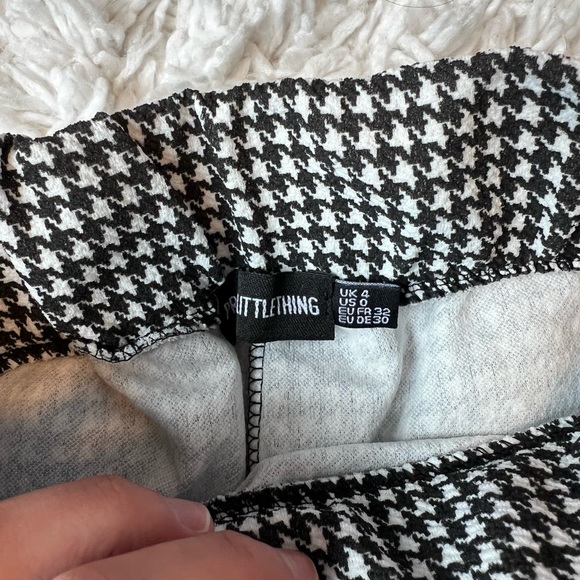 Pretty little thing pant - Picture 2 of 3